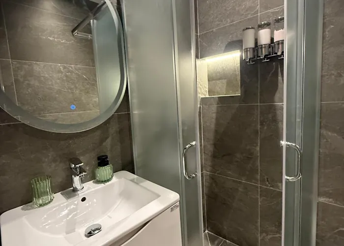 Aj - Hidden Gem In The Heart Of Blloku Apartment Tirana